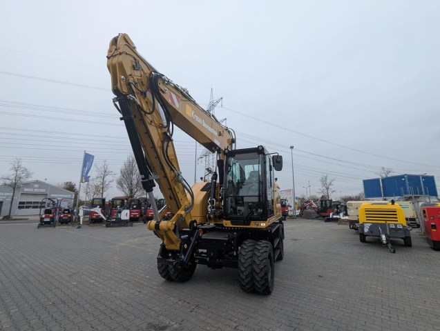 WhatsApp Image 2025-11-28 at 16.08.12 (4)